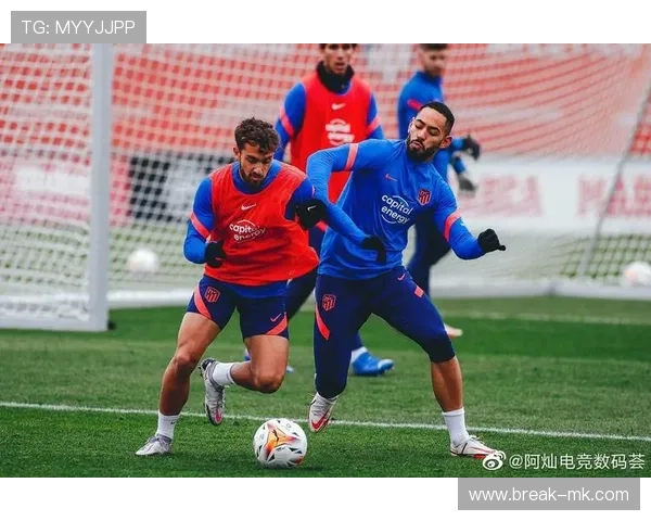 格拉纳达阵容深度解析：新战术体系能否助力球队逆袭西甲？