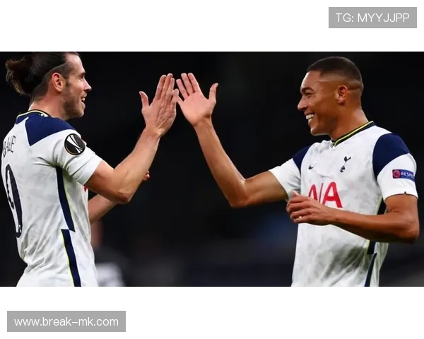 孙兴慜更衣室领袖作用凸显,球队士气大振 孙兴慜更衣室领袖作用凸显,球队士气大振